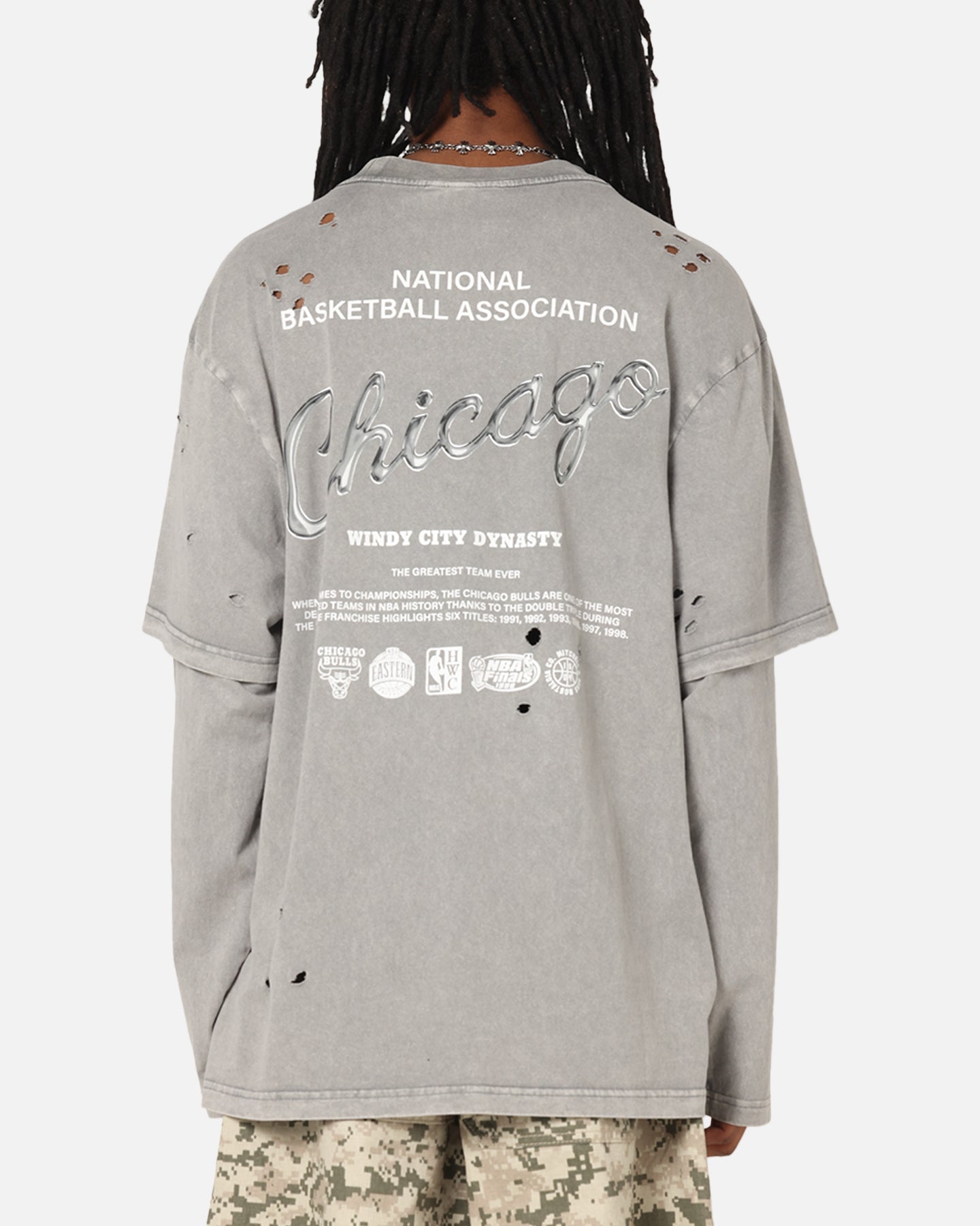 Mitchell & Ness Chicago Bulls Chromed Mock Long Sleeve T-Shirt Gunmental Grey
