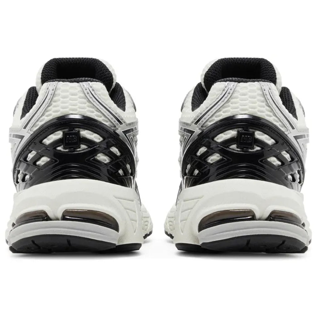 New Balance 1906R Silver Metallic Black (GS)