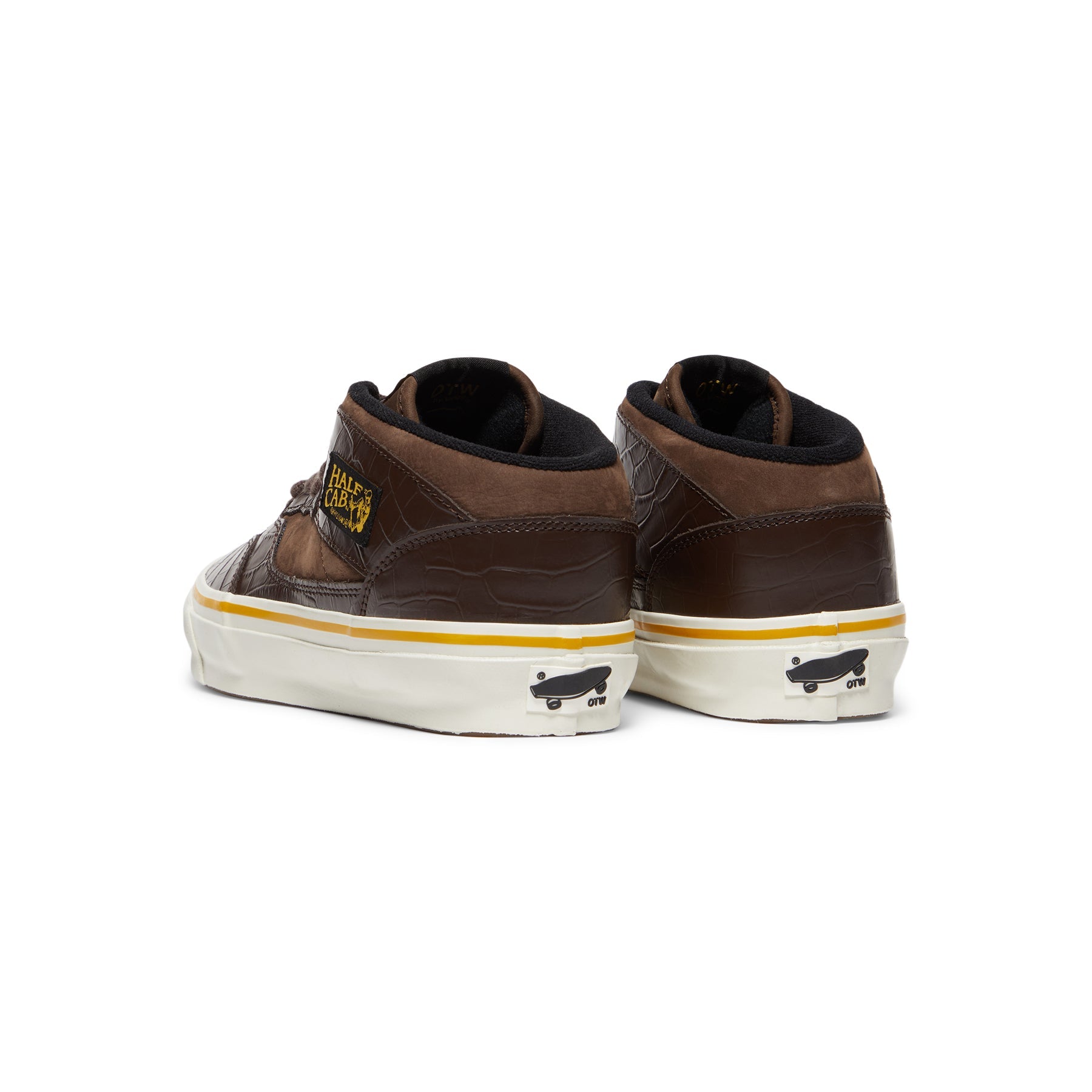 Vans OTW Half Cab 33 Vibram Classic (Demitasse brown patent)