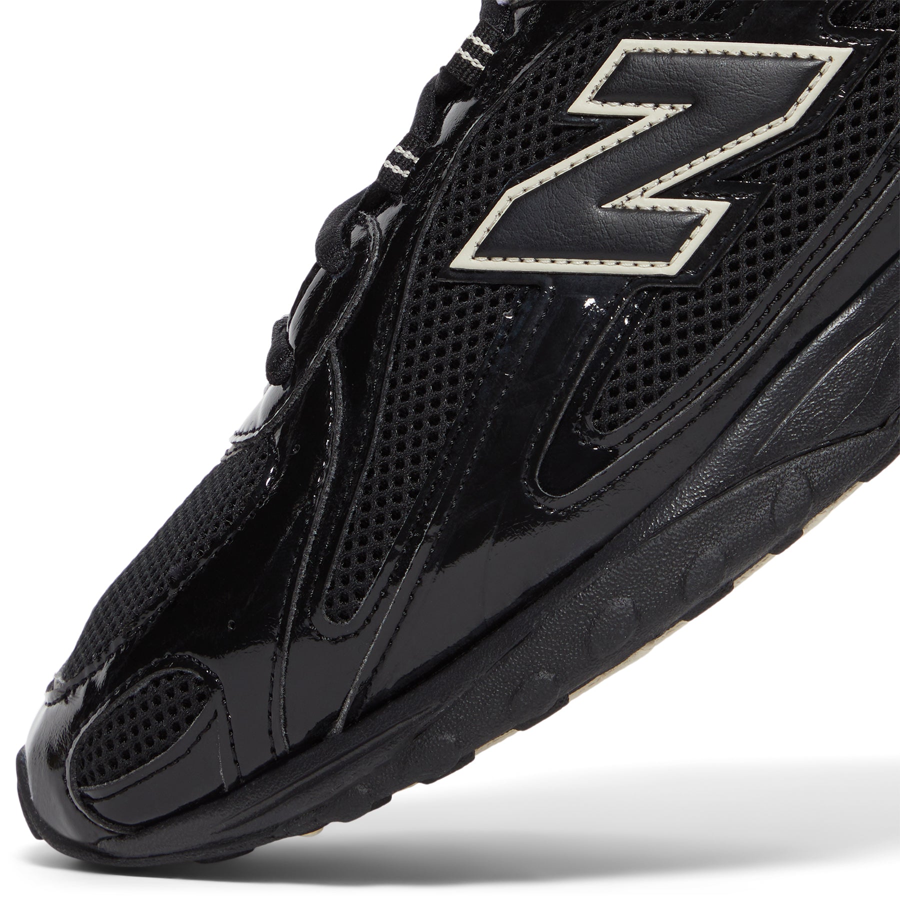 New Balance 204 (Black Timberwolf)