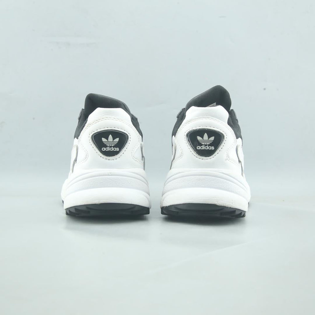 ADIDAS  FALCON