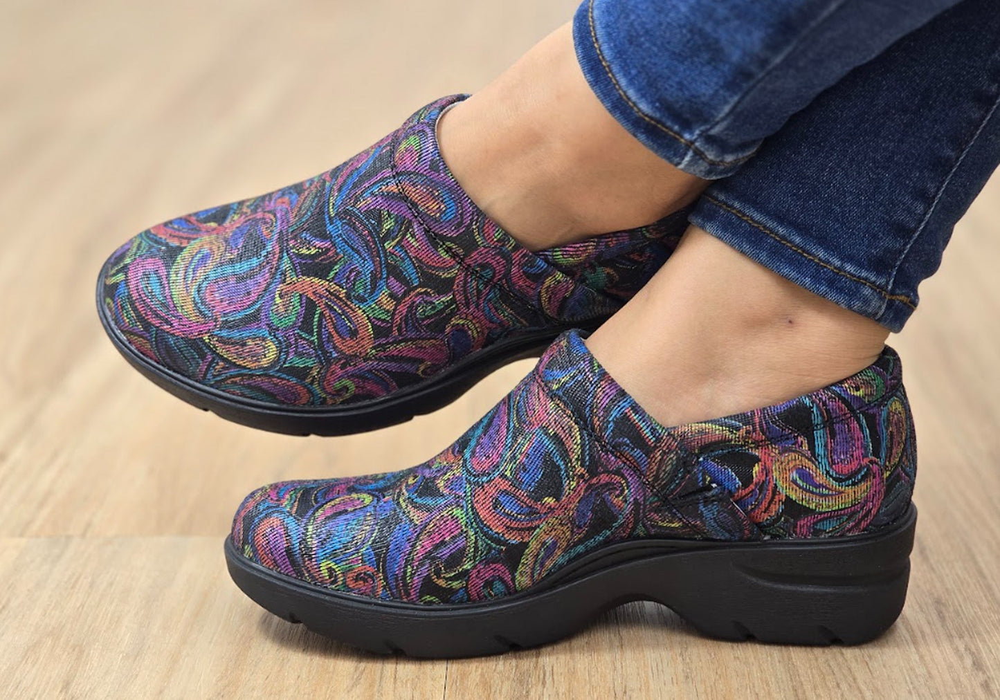 Align Indya Womens Slip On Leather Comfortable Arch Support Shoes