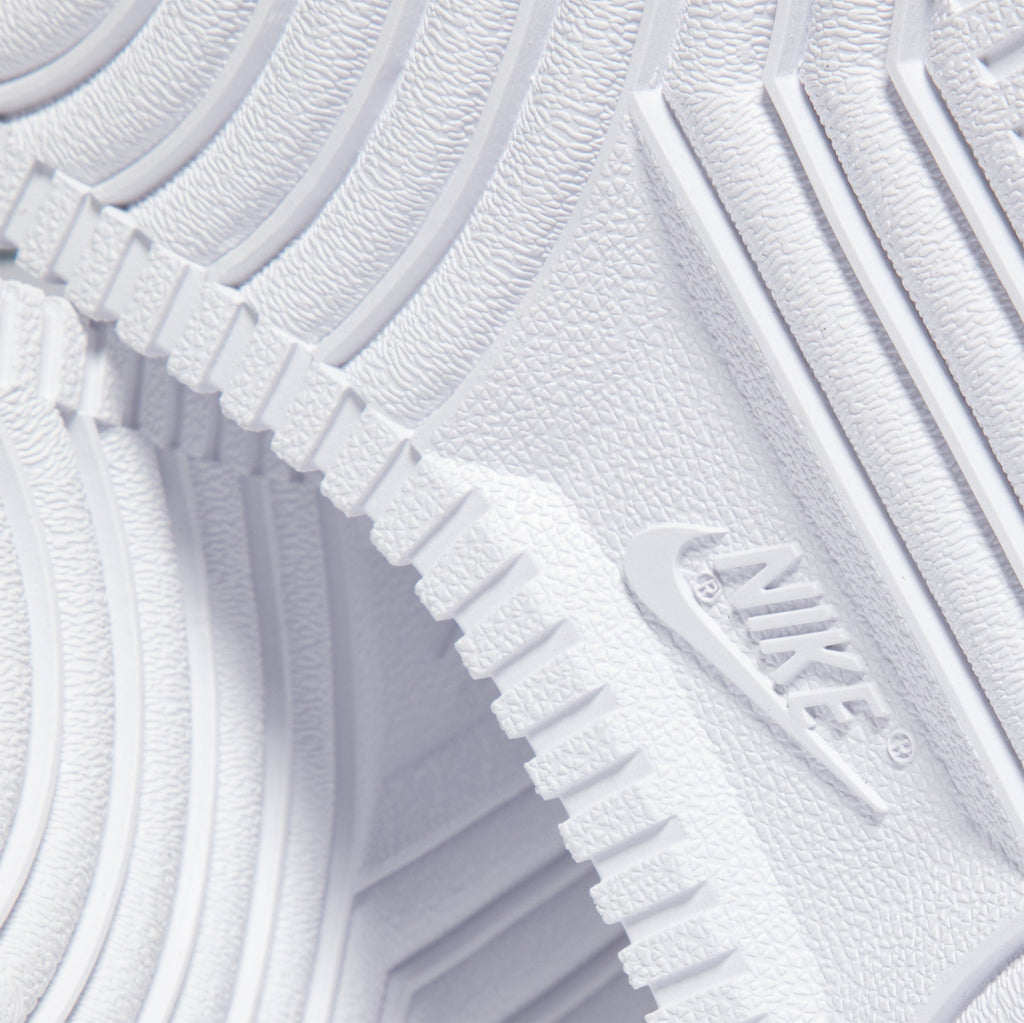 Nike Air Force 1 '07 (White)